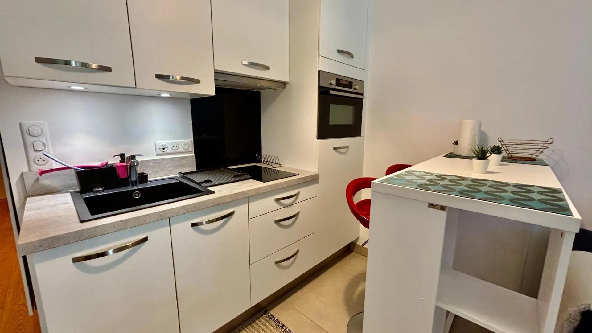 شقة Montparnasse Saint Jacques باريس 0*,  فرنسا
